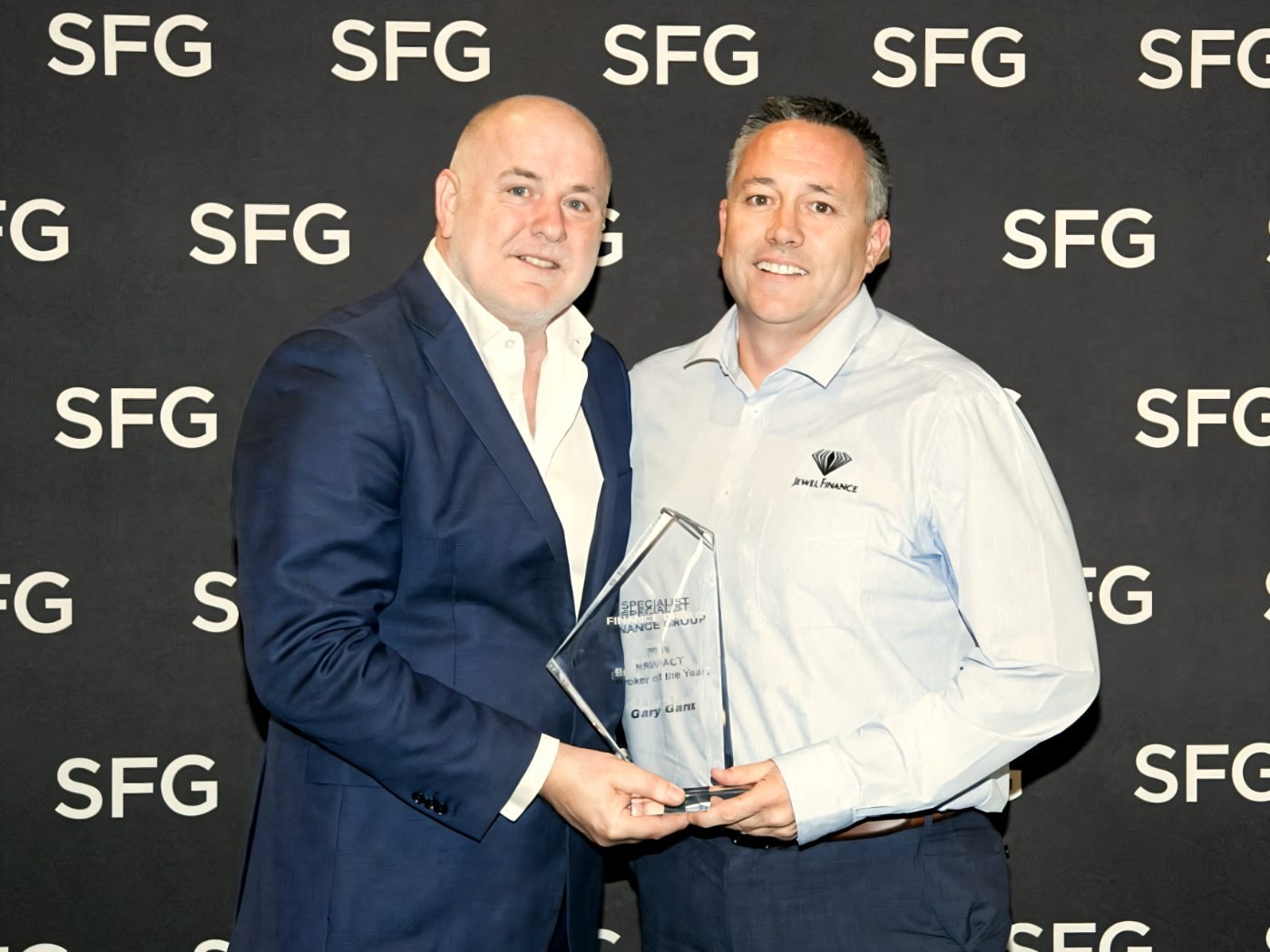 Gary Gant of Jewel Finance receiving a Specialist Finance Group award