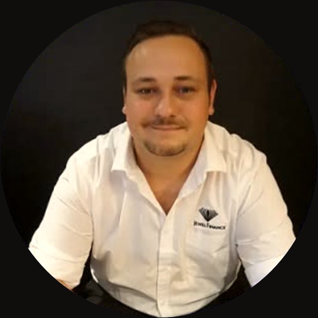 Robert Francis, Admin support, finance broker at Jewel Finance